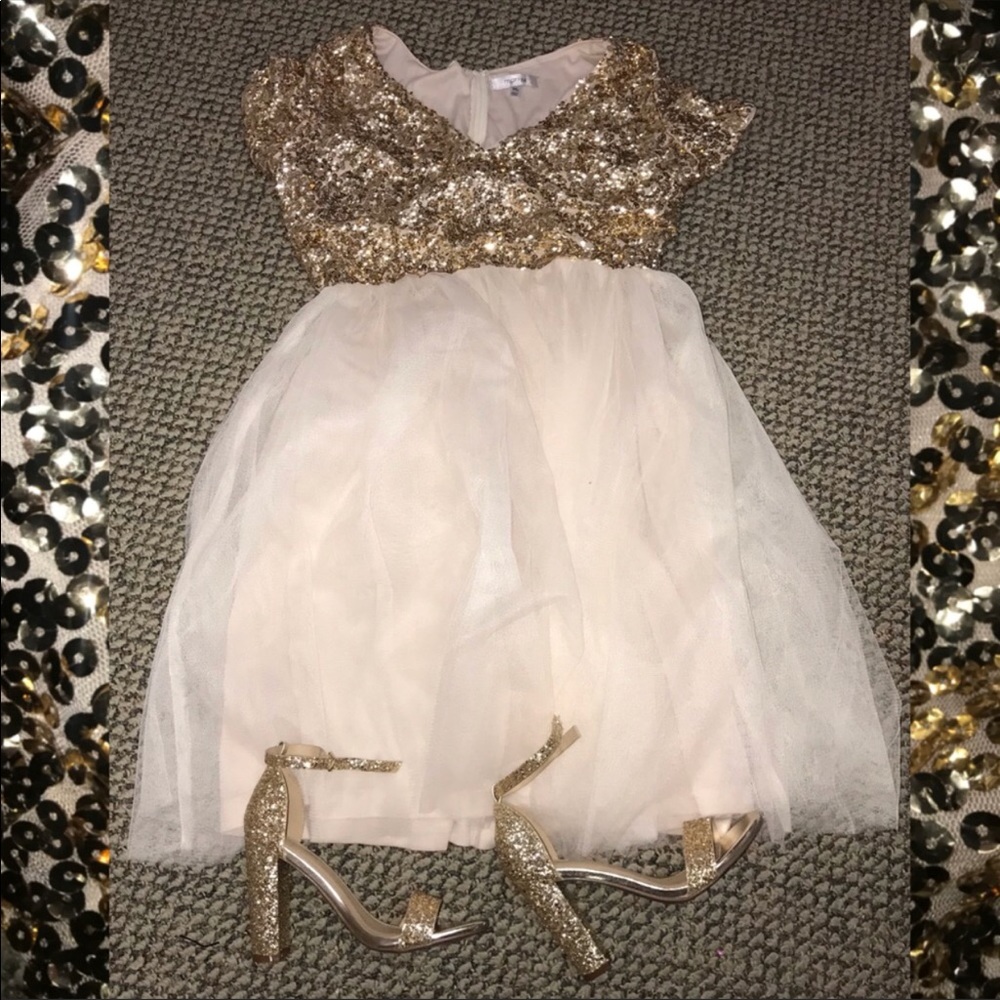 Gold glittery shoes